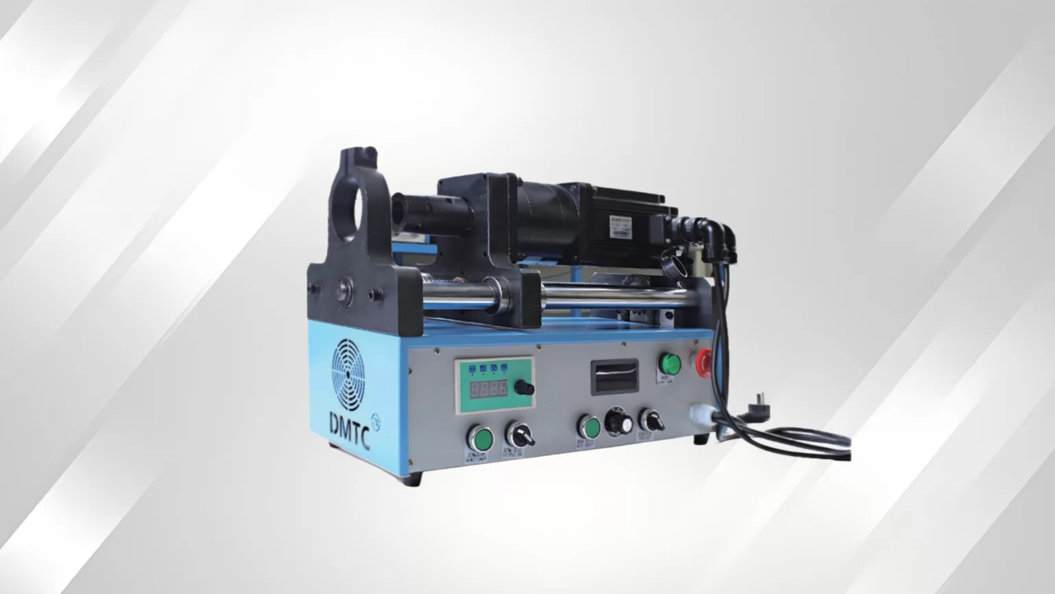 Portable line boring machine set-up showing the bar supported at both ends with the tool head between the supports